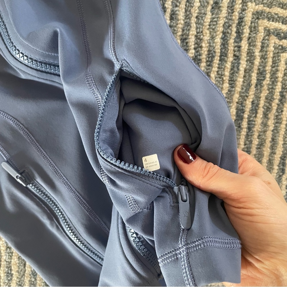 Lululemon define jacket (size 4) - Picture 3 of 5